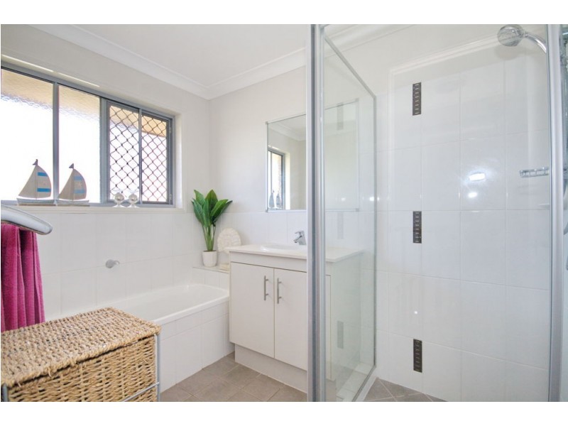 61 Richard Street, Lota QLD 4179