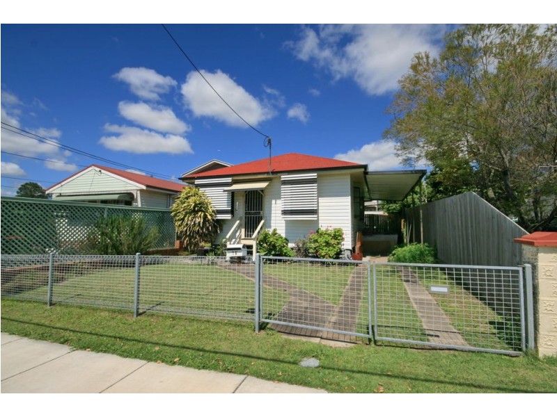16 Sunflower Street, Wynnum QLD 4178