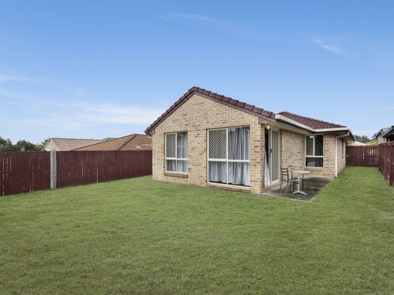 4 Magdalene Street, Wynnum West QLD 4178