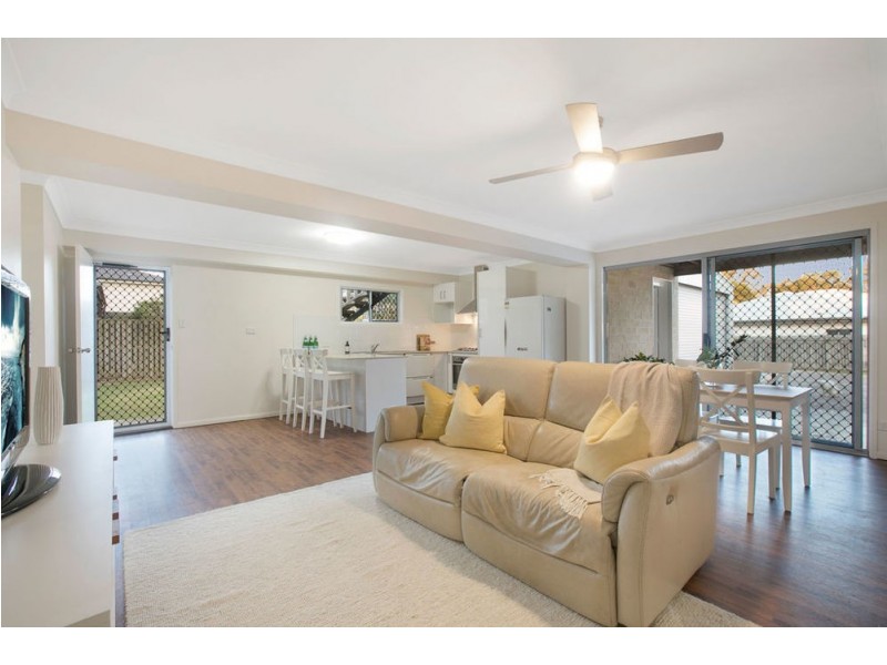 58a Duncan St, Wynnum West QLD 4178