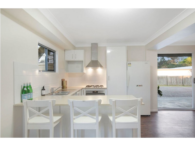 58a Duncan St, Wynnum West QLD 4178