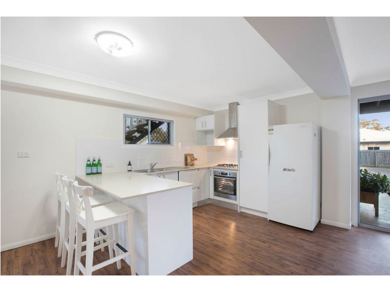 58a Duncan St, Wynnum West QLD 4178