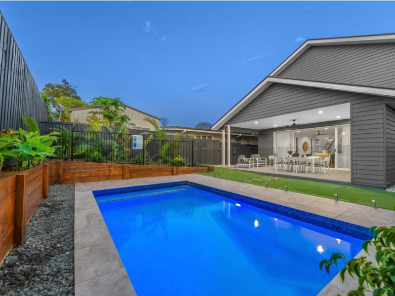 6 Sage Street, Carina QLD 4152