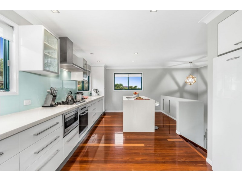 72 Constellation Way, Wynnum QLD 4178