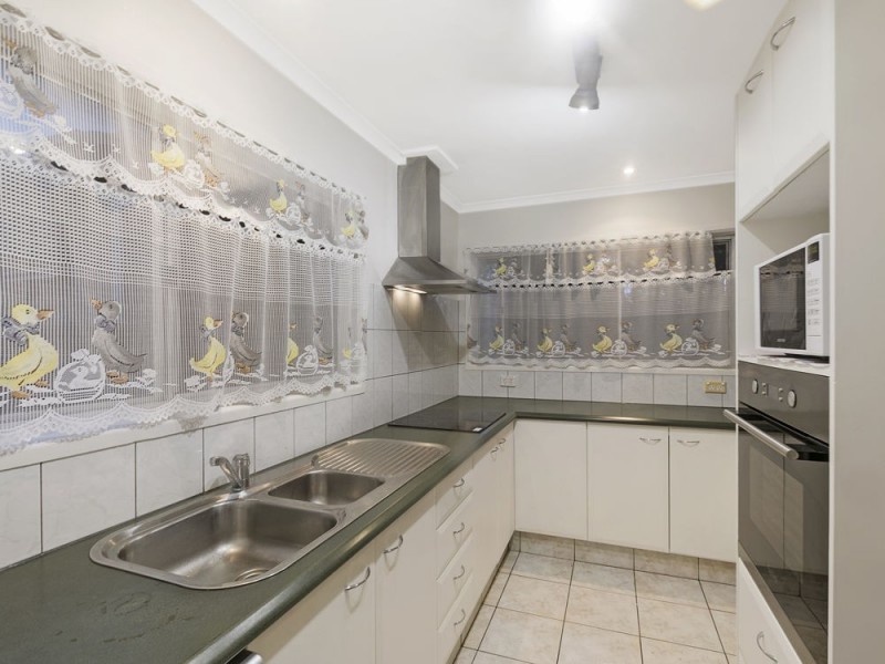 2200 Wynnum Road, Wynnum QLD 4178