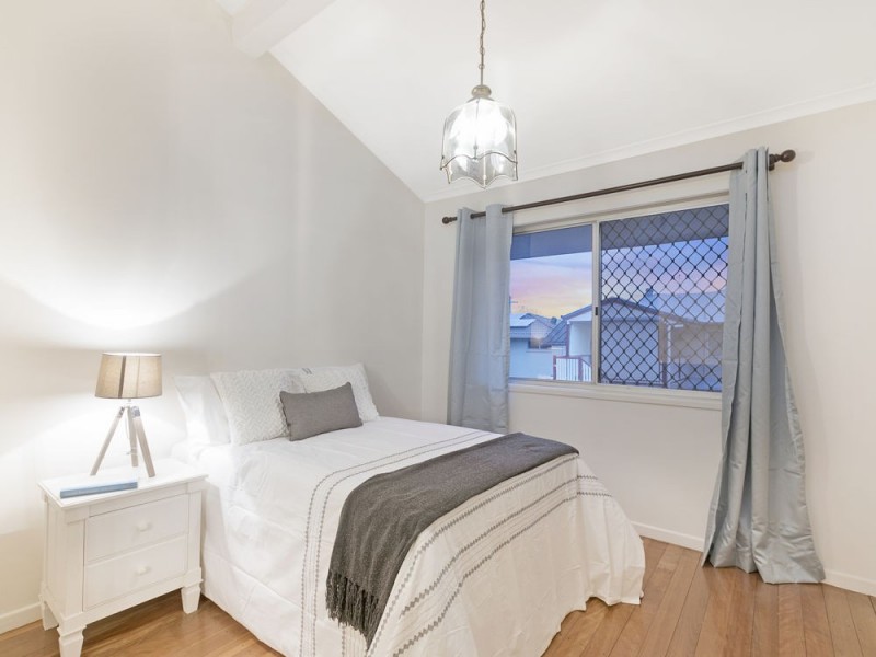 2200 Wynnum Road, Wynnum QLD 4178