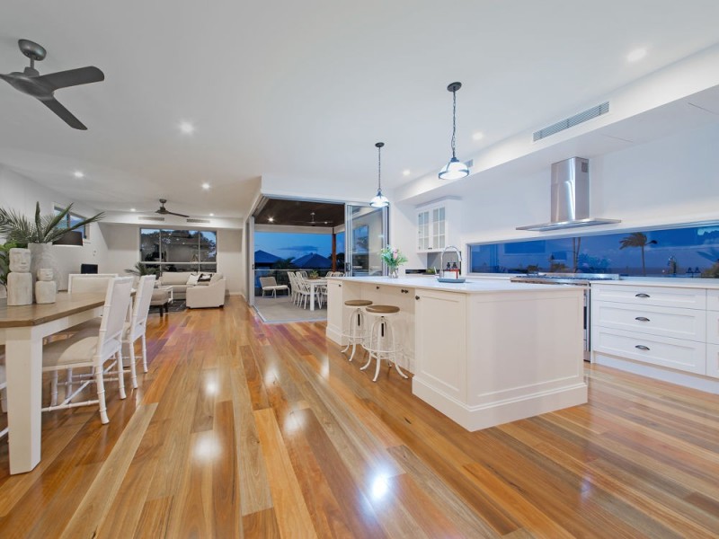 51 Walnut Street, Wynnum QLD 4178