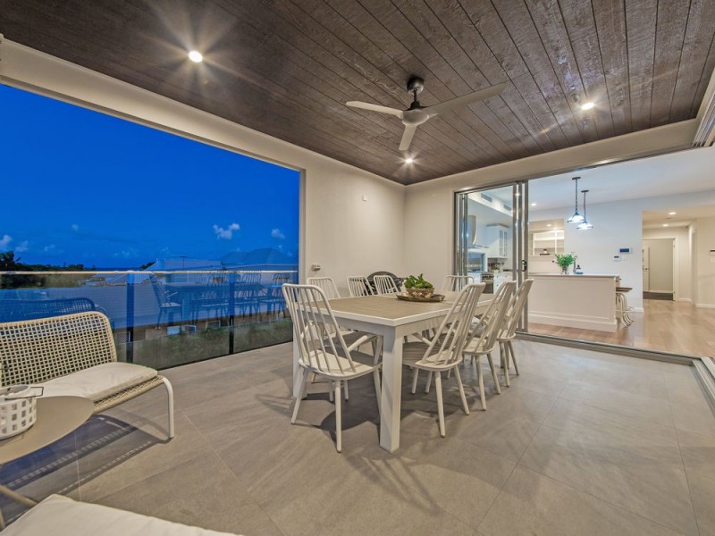 51 Walnut Street, Wynnum QLD 4178