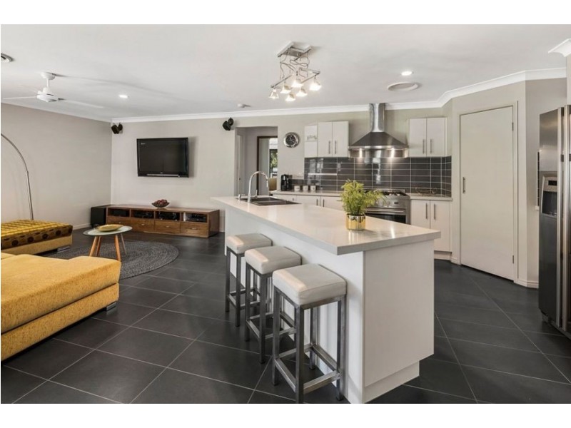 54 Red Gum Crescent, Wakerley QLD 4154