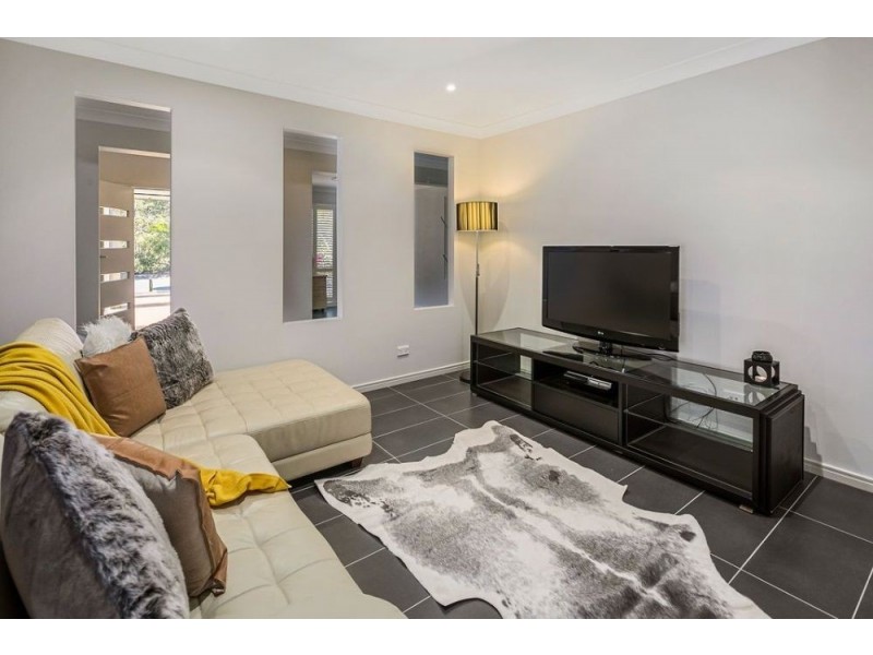 54 Red Gum Crescent, Wakerley QLD 4154