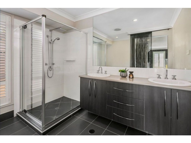 54 Red Gum Crescent, Wakerley QLD 4154