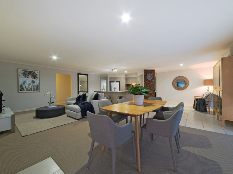 31 Paperbark Place, Wakerley QLD 4154