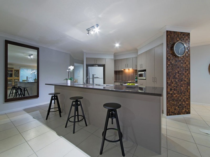 31 Paperbark Place, Wakerley QLD 4154