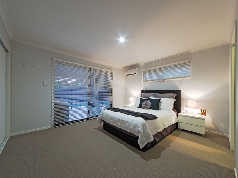 31 Paperbark Place, Wakerley QLD 4154