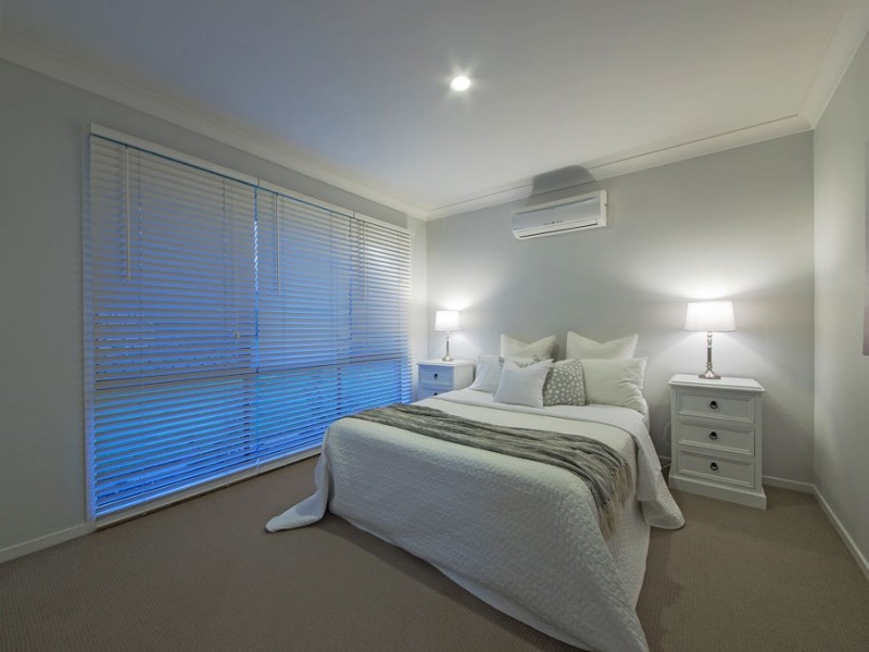 31 Paperbark Place, Wakerley QLD 4154