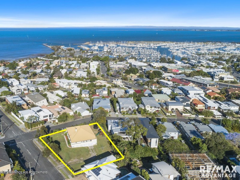 135 Carlton Terrace, Manly QLD 4179