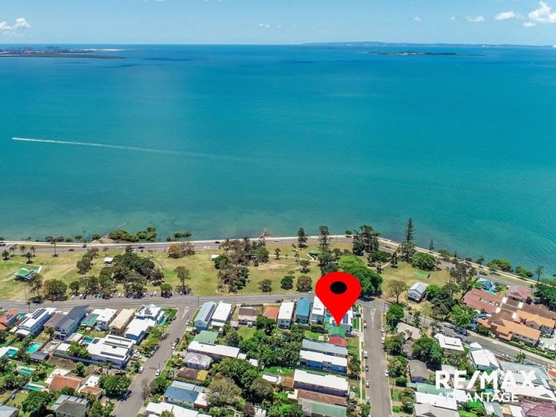 9 Stewart Parade, Manly QLD 4179