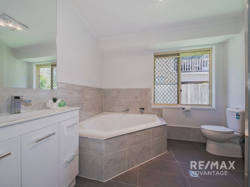 21 Constellation Way, Wynnum QLD 4178