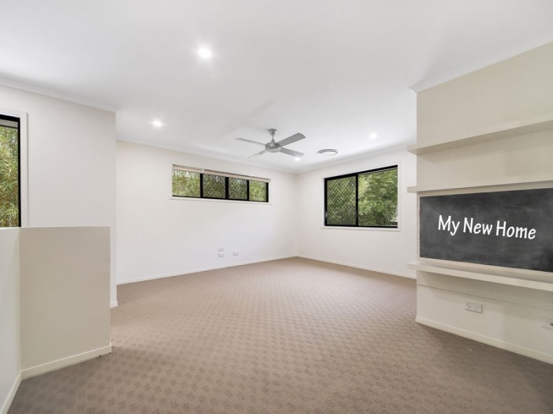 6 Lachlan Drive, Wakerley QLD 4154