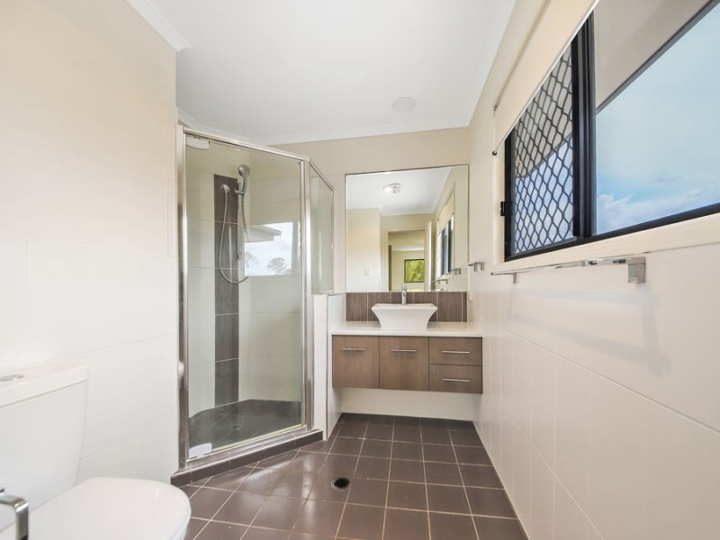 6 Lachlan Drive, Wakerley QLD 4154