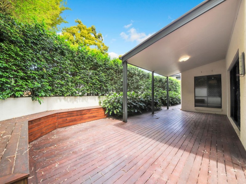 6 Lachlan Drive, Wakerley QLD 4154