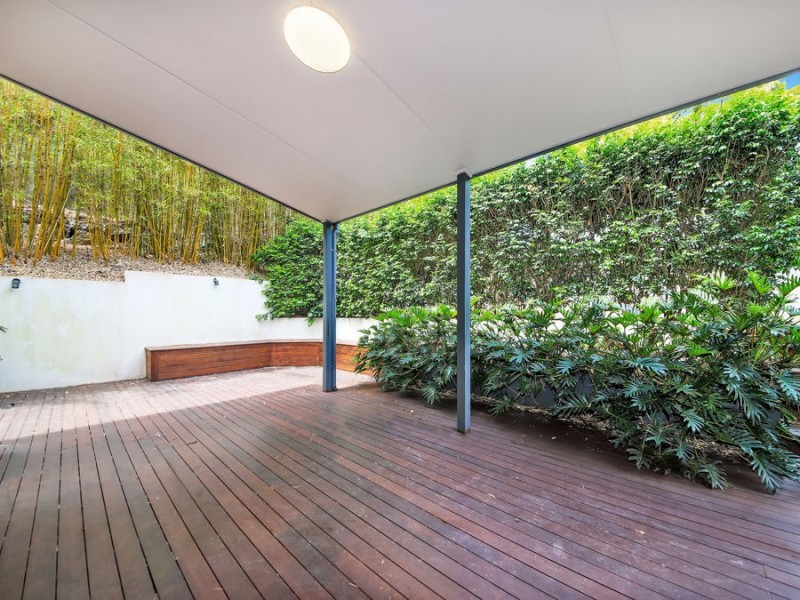 6 Lachlan Drive, Wakerley QLD 4154