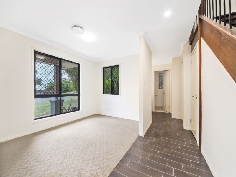 6 Lachlan Drive, Wakerley QLD 4154
