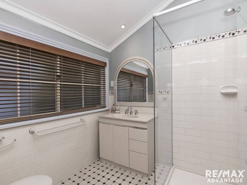 15 Beltana Street, Lota QLD 4179