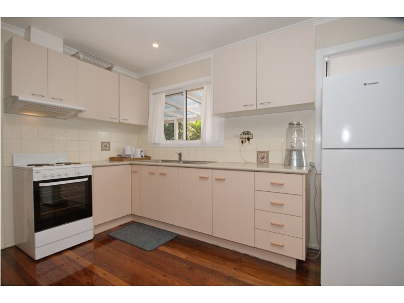 11 Tulkara St, Manly West QLD 4179