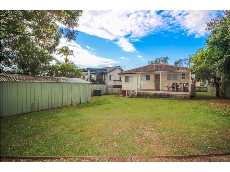 11 Tulkara St, Manly West QLD 4179