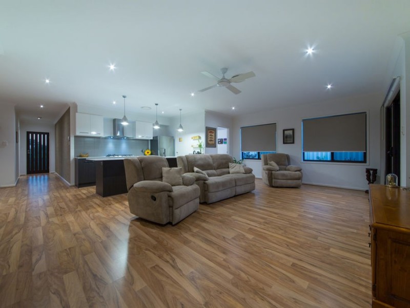 131 Spurs Drive, Wellington Point QLD 4160