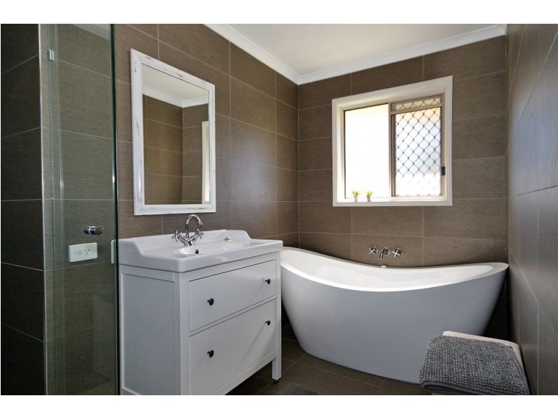 20 Ashley Crt, Wellington Point QLD 4160