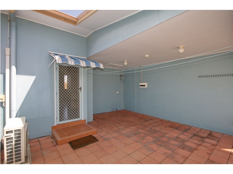 1/89 Bay Terrace, Wynnum QLD 4178
