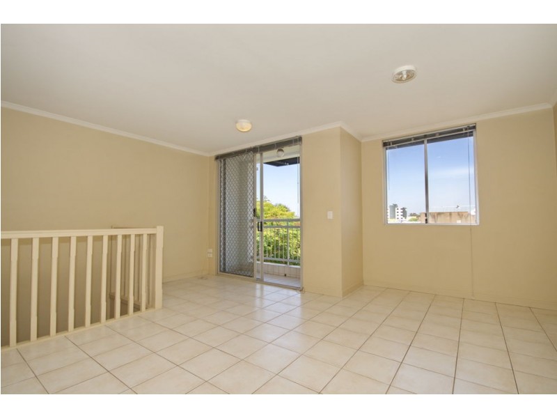 1/89 Bay Terrace, Wynnum QLD 4178