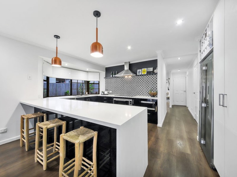 9 Baychester Place, Wakerley QLD 4154