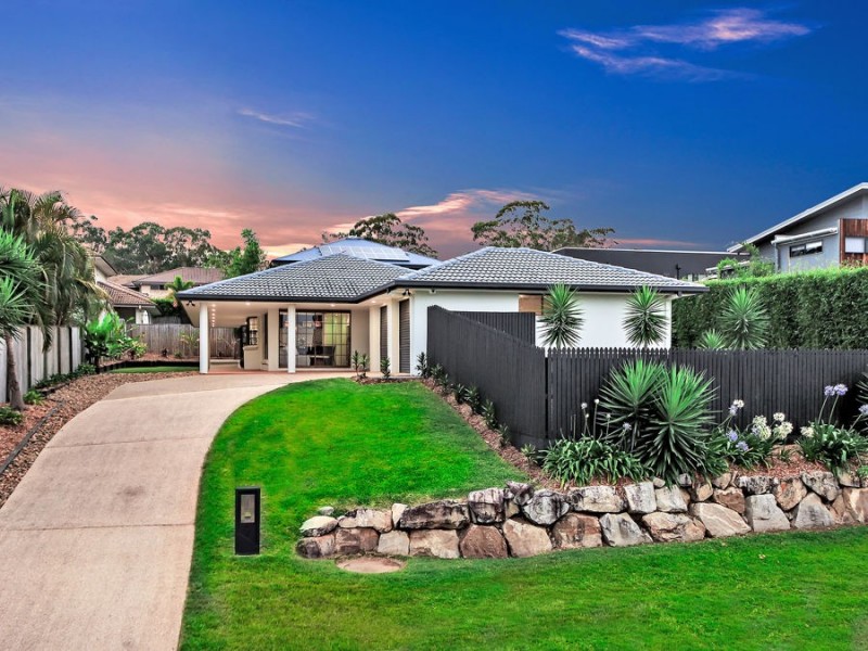 9 Baychester Place, Wakerley QLD 4154