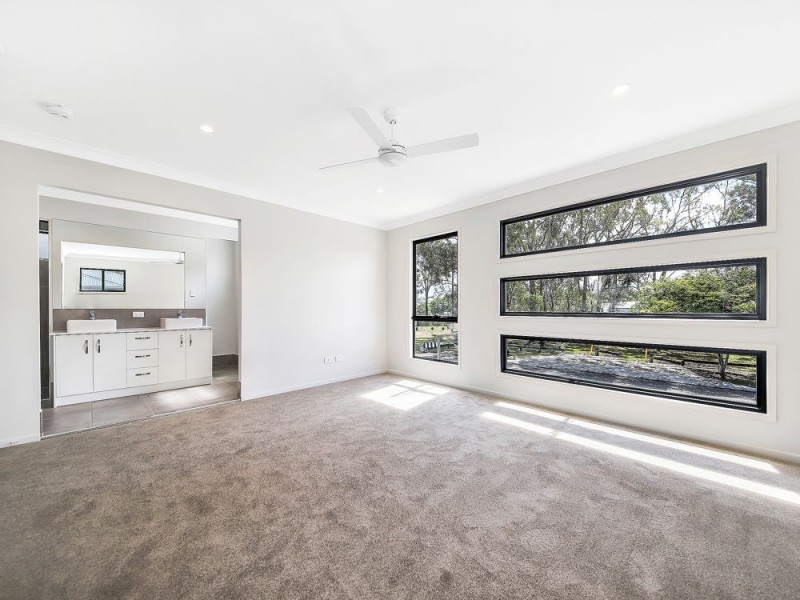 46 Auvern St, Lota QLD 4179