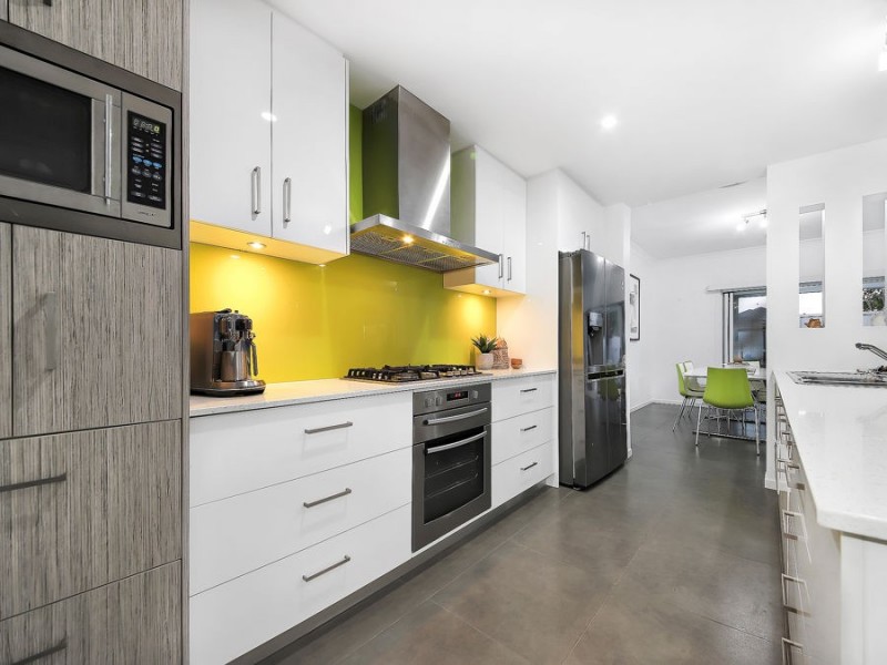 2 Foxwood Circuit, Wakerley QLD 4154
