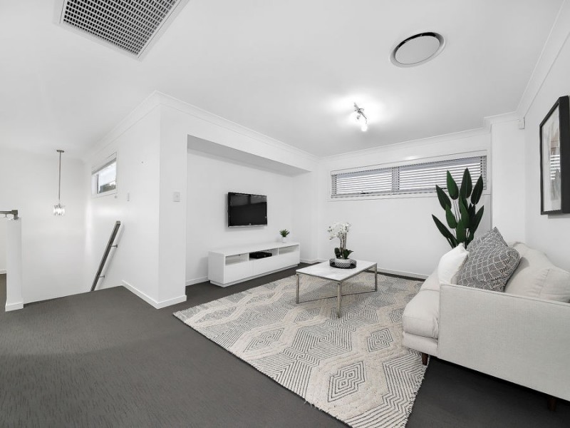 2 Foxwood Circuit, Wakerley QLD 4154