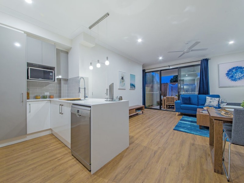 2/84 Andrew Street, Wynnum QLD 4178