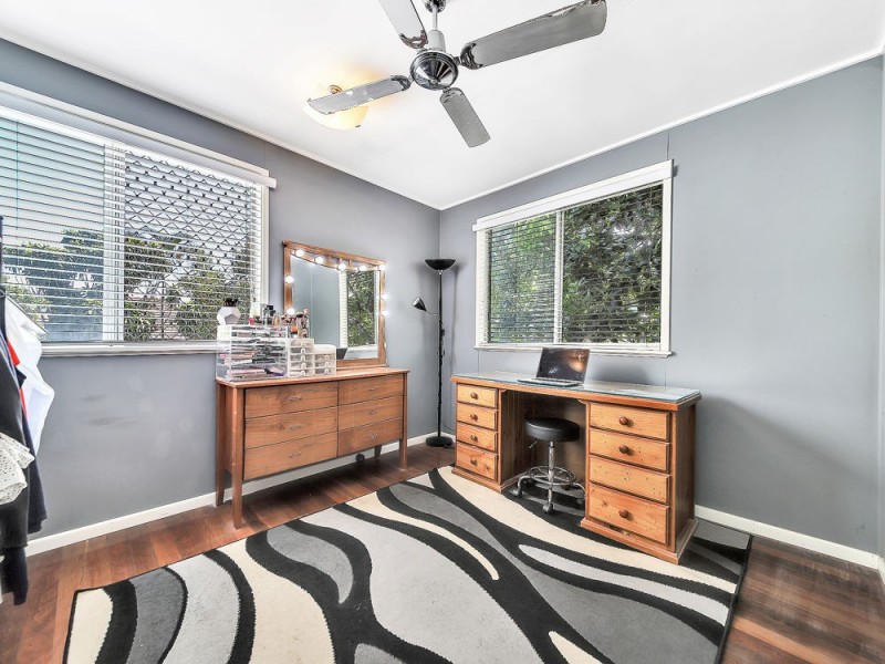 79 Moreton Ave, Wynnum QLD 4178