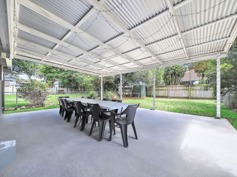 79 Moreton Ave, Wynnum QLD 4178