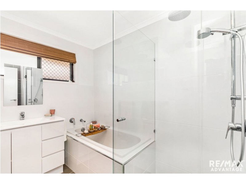 28 Loughrea Street, Tingalpa QLD 4173