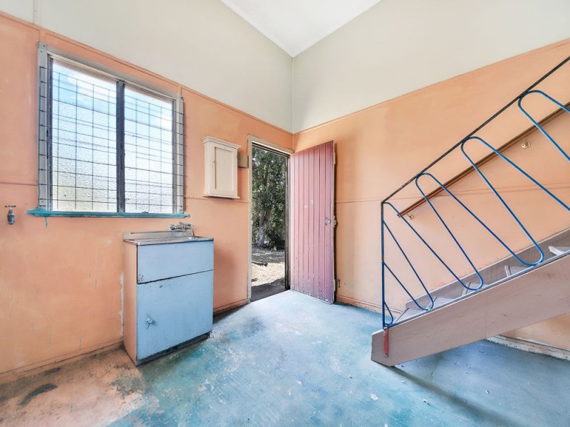 212 Sibley Road, Wynnum West QLD 4178