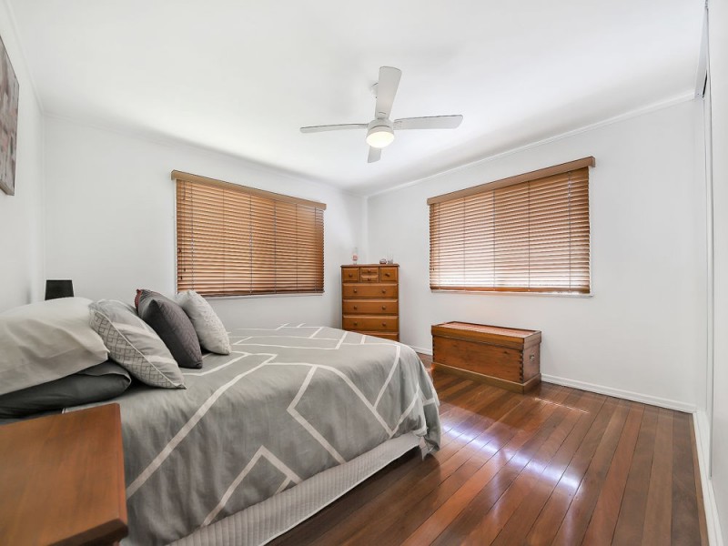 80 Alastair Street, Lota QLD 4179