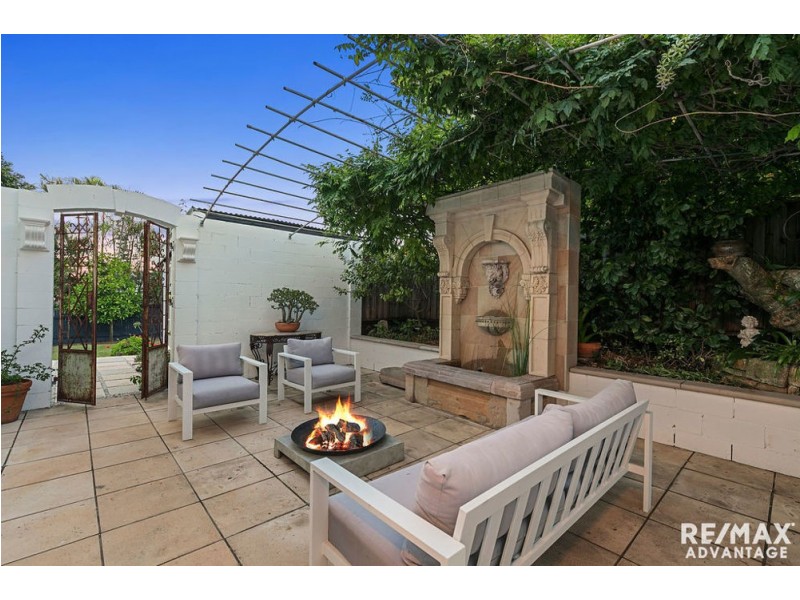 109 Walnut Street, Wynnum QLD 4178