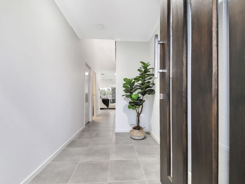 20 Campbell Street, Wakerley QLD 4154