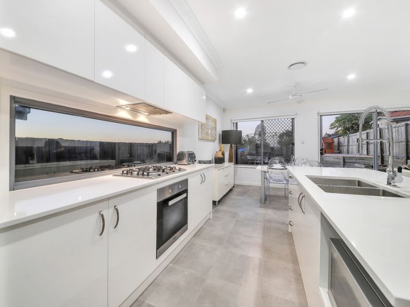 20 Campbell Street, Wakerley QLD 4154