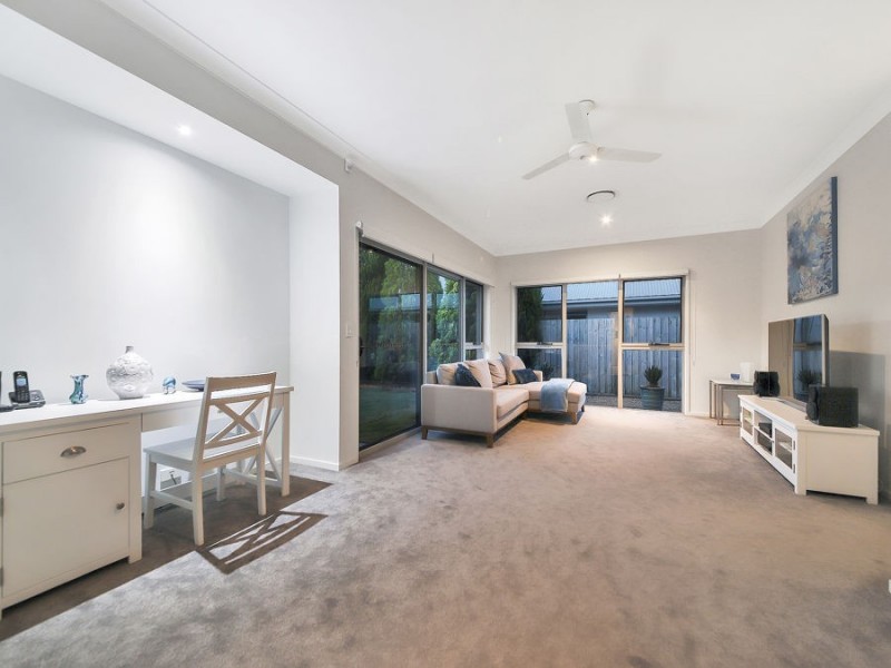 14 Macquarie Street, Wakerley QLD 4154