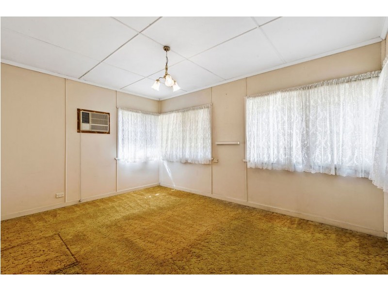 57 Sandy Camp Rd, Wynnum QLD 4178